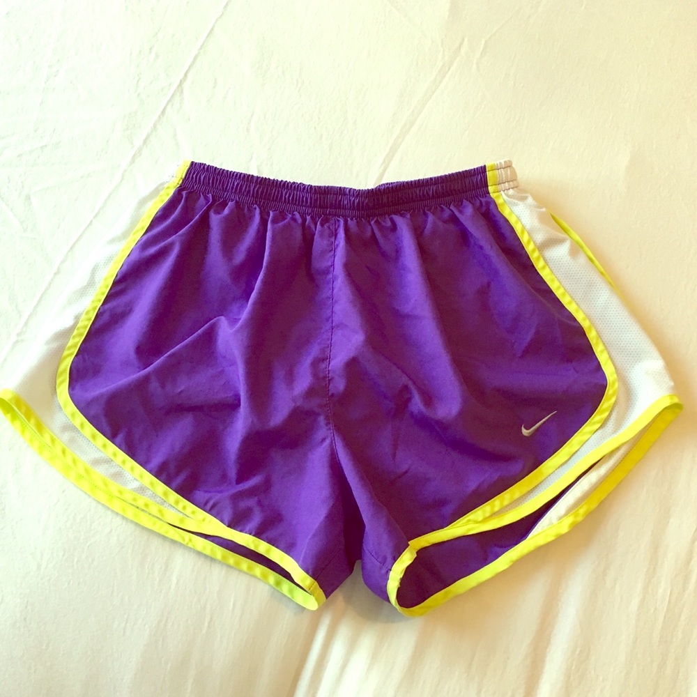 Women Nike shorts